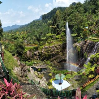 Selama PPKM Jawa-Bpengunjung Lokawisata Baturraden akan dibatasi menjadi 20 persen dari kapasitas maksimal objek wisata tersebut.