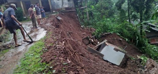 Kabupaten Temanggung sering menghadapi Bencana tanah longsor yang terjadi di Kabupaten Temanggung, baru-baru ini.