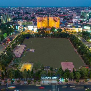 Simpanglima salah satu tempat yang menjadi ikon Kota Semarang