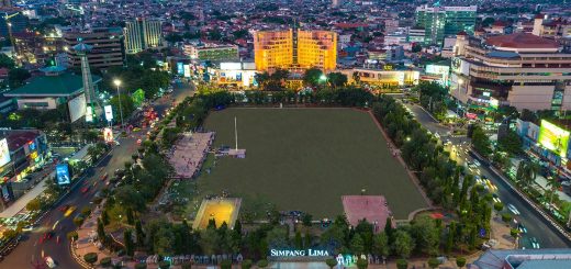 Simpanglima salah satu tempat yang menjadi ikon Kota Semarang