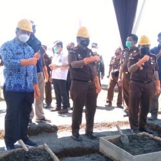 Peletakan batu pertama pembangunan perumahan Adhyaksa Residence Banyumas.