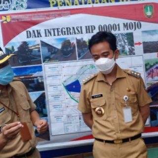 Gibran minta para kepala dinas di jajaran Pemkot Surakarta mempunyai akun media sosial.