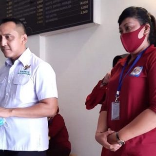 Ketua Kadin Kota Semarang Agung Andrarasmara bersama Ketua UKB Semar Herlina Cahya Ningrum