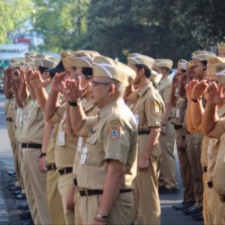 ASN saat melakukan upacara