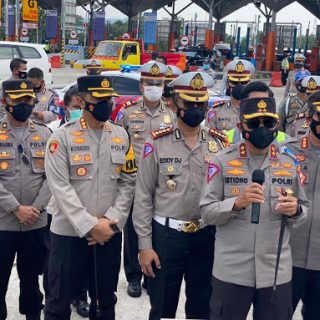 Kakorlap Polri Irjen Pol Istiono mengecek kesiapan Pospam Antisipasi Mudik 2021