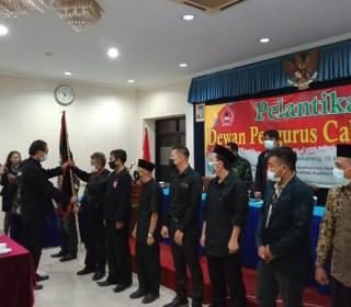 Ketua DPW ISRI Jateng Suwignyo Suswosuharjo saat melantik 10 DPC, di Hotel Siliwangi Semarang, baru-baru ini.