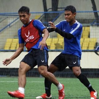 Teknik permainan para pemain PSIS terus dimatangkan pelatih Dragan Djukanovic
