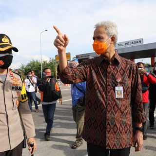 Ganjar Pranowo pantau pemudik