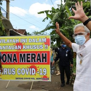 Kabupaten Ungaran masuk zona merah Covid-19. Beberapa desa pun melakukan lockdown