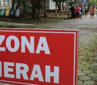 Pasien Covid-19 yang menjalani isolasi di Technopark Ganesha Sukowati, Sragen