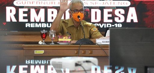 Gubernur Jawa Tengah, Ganjar Pranowo, mengadakan Rembug Desa virtual dengan para Kades se Kabupaten Banjarnegara. Dari forum ini terealisasi program "Desa Mengepung Corona" sebagai upaya melawan gempuran Covid-19 di Jateng