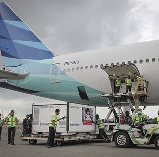 Dukungan vaksin Covid-19 untuk Indonesia terus mengalirkan dari luar negeri.