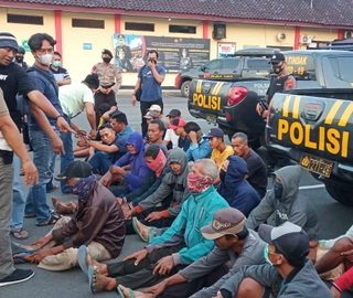 Pelaku penyebaran selebaran provokatif di Blora sempat diamankan dan dimintai keterangan di Mapolres Blora sebelum akhirnya dilepaskan