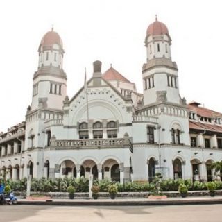 Gedung Lawang Sewu menjadi salah satu objek wisata sejarah Kota Semarang untuk menambah pendapatan daerah.