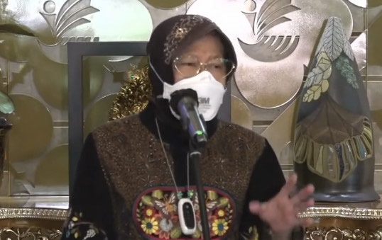 Menteri Sosial Tri Rismaharini