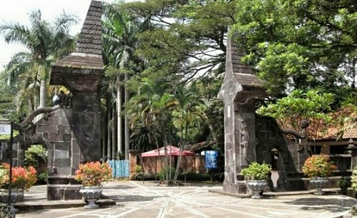 Kampoeng Wisata Taman Lele Semarang