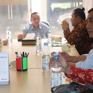 Audiensi penguris E-Sport Kota Semarang dengan pengurus KONI Kota Semarang, Senin (6/9)