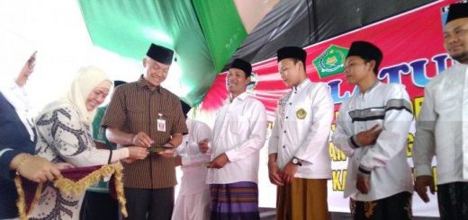 Para pengajar keagamaan di Jateng secara rutin menerima dana insentif dari Pemprov Jateng. Mereka berharap pemberian itu terus berlanjut