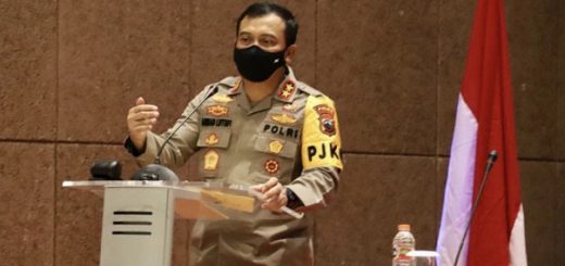 Kapolda Jateng Irjen Pol Ahmad Luthfi membuka seminar Bidhumas, di Gedung The Wujil, Kabupaten Semarang, Selasa (28/9).