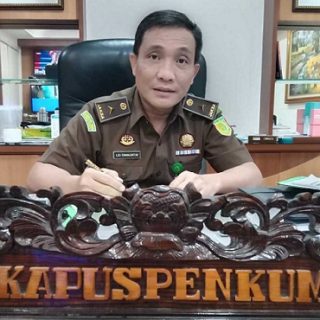 Leonard Eben Ezer Simanjuntak SH MH