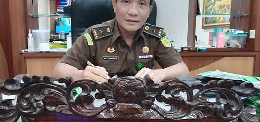 Leonard Eben Ezer Simanjuntak SH MH