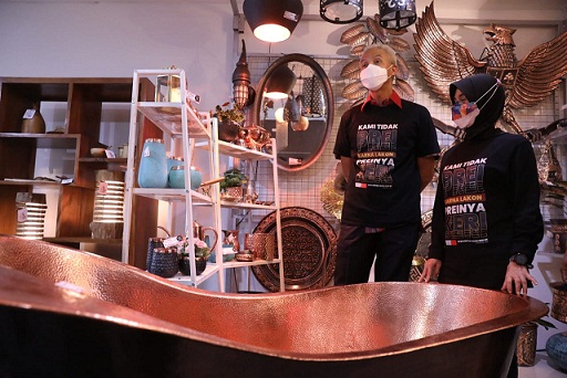 Beberapa produk UKM Jateng siap masuk pasar Jepang. Gubernur Ganjar Pranowo berjanji segera berkomunikasi dengan Duta Besar RI untuk Jepang