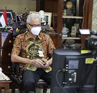 Gubernur Ganjar Pranowo menghadiri Rakernas Akuntansi dan Pelaporan Keuangan Pemerintah Tahun 2021 secara daring yang diselenggarakan Kementerian Keuangan, Selasa (14/9)