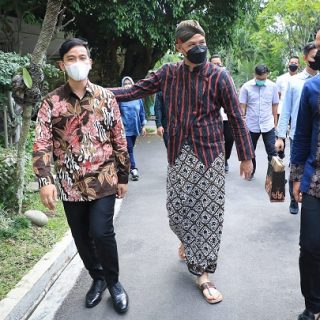 Gubernur Jateng Ganjar Pranowo menerima kunjungan Wali Kota Surakarta Gibran Rakabuming Raka dan Wali Kota Bogor Bima Arya, Kamis (14/10) siang