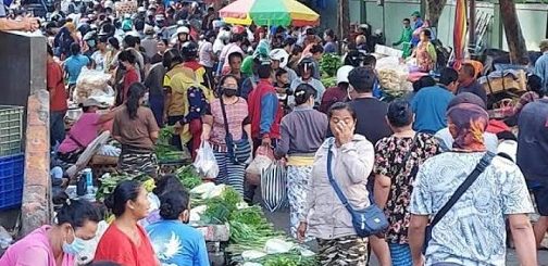 Libur panjang Nataru diharapkan tidak menjadi klaster baru penyebaran Covid-19 seperti kerumunan menjelang Lebaran lalu