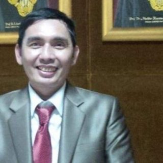 Ketua Asosiasi Ilmuan Praktisi Hukum Indonesia Azmi Syahputra
