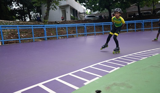 Pemprov Jateng menggelar Pekan Olahraga Pelajar Daerah (Popda) 14-22 November 2021. Pada atlet sepatu roda bertanding di kompleks GOR Jatidiri, Selasa (16/11)