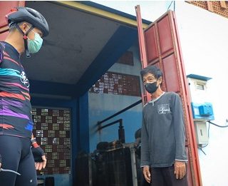 Gubernur Jateng, Ganjar Pranowo, sambil gowes mengecek rumah pompa Sawah Besar dan Muktiharjo Kidul.sebagai langkah antisipasi menghadapi kemungkinan bahaya banjir