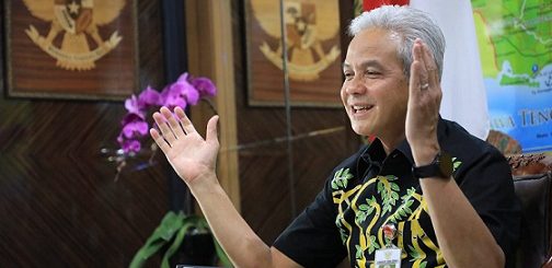 Gubernur Ganjar Pranowo memberikan sambutan pada acara Musyawarah Daerah ke X Himpunan Nelayan Seluruh Indonesia secara daring, Rabu (15/12)