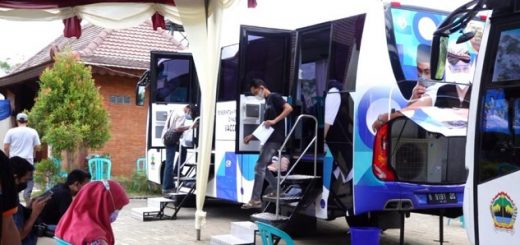 Layanan mobil vaksin. Pemrpov akan optimalkan mobil vaksin untuk kalangan anak-anak jalanan