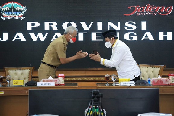 Ketua Baznas RI, Noor Achmad melakukan kunjungan ke Gubernur Jateng, Ganjar Pranowo, di Kantor Gubernur Jawa Tengah, Senin (3/1)