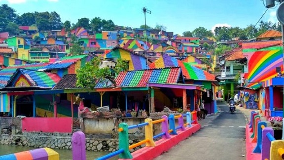 Kampung Pelangi