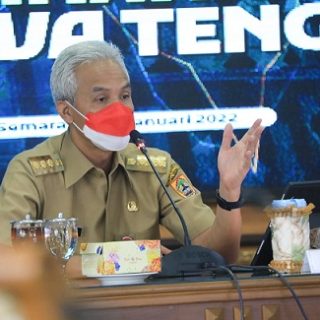 Rapat Satuan Tugas Penanganan Covid-19 berlangsung di Ruang Rapat Gedung A Kantor Pemprov Jateng, Senin (31/1), dipimpin Gubernur Jateng,, Ganjar Pranowo