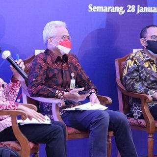 Brigjen Pol Bahtiar Ujang Purnama, Dir Wilayah III Kedeputian Koordinasi dan Supervisi KPK, dalam Webinar Implementasi NCT (Non Cash Transaction) Pemda dan Penerapan GCG (Good Corporate Governence) di Kantor Pusat Bank Jateng, Jalan Pemuda, Semarang, Jumat (28/1)