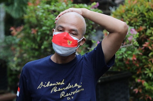 Gubernur Jateng, Ganjar Pranowo, ikut kegiatan gerakan Berani Gundul dalam rangka Hari Kanker Anak Internasional 2022 untuk mengumpulkan donasi bagi para penyintas