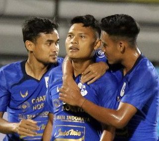 Fandi Eko Utomo usai mencetak gol. Dok Photo Instagram @Liga1match