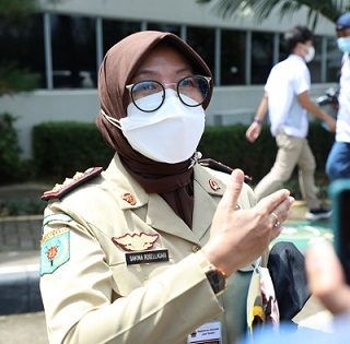 Kepala Disnakertrans Jateng Sakina Rosellasari