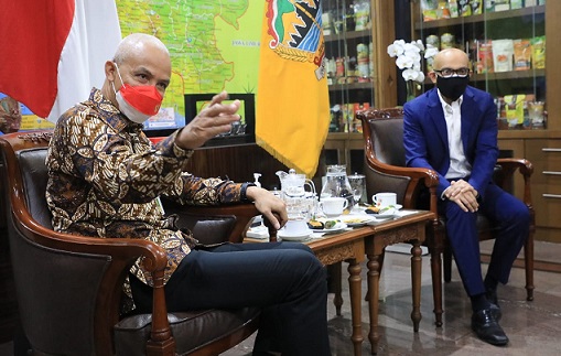 Gubernur Jawa Tengah, Ganjar Pranowo, menerima kunjungan Duta Besar Singapura untuk Indonesia, Anil Kumar Naya, Rabu (9/3)