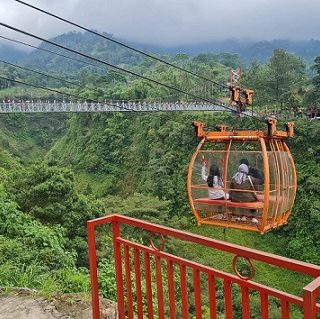 Salah satu fasilitas yang ada di Wisata Girpasang Klaten. Tempat wisata ini mampu meraup pendapatan Rp 75 juta per bulan