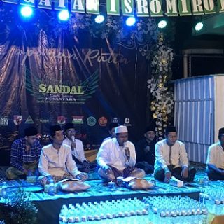 Acara Mujahadap yang digelar Ponpes Sandal, Semarang, Jumat malam (4/3).