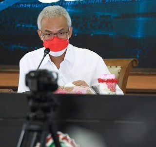 Gubernur Ganjar Pranowo