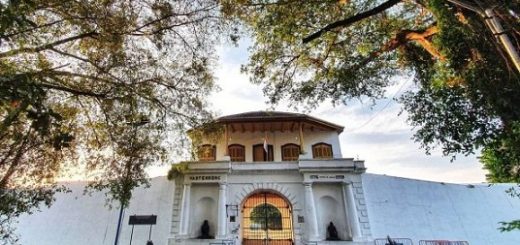 MEWAH. Benteng Vastenburg peninggalan penjajah Belanda masih berdiri kokoh di tengah Kota Solo