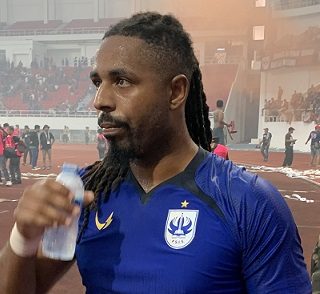 Carlos Fortes usai pertandingan lawan PSM, Sabtu lalu (28/5).