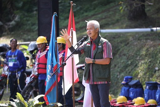 Gubernur Jawa Tengah, Ganjar Pranowo, hadir dan memberi sambutan pada pembukaan Pelatihan Peningkatan Kapasitas dan Manajemen Bencana Bagi Komandan dan Relawan Baznas Tanggap Bencana (BTB) se Provinsi Jawa Tengah di Tawangmangu, Karanganyar, Selasa (28/6)