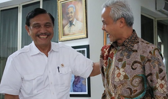 Pertemuan Menko Marives Luhut Binsar Pandjaitan dengan Gubernur Jateng Ganjar Pranowo di Rumah Dinas Puri Gedeh, Gajahmungkur, Kota Semarang, Selasa (7/6)