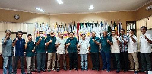 Pengurus SIWO PWI Jateng di bawah pimpinan Erwin Ardian melakukan audensi dengan Ketua Umum KONI Jateng beserta jajarannya.